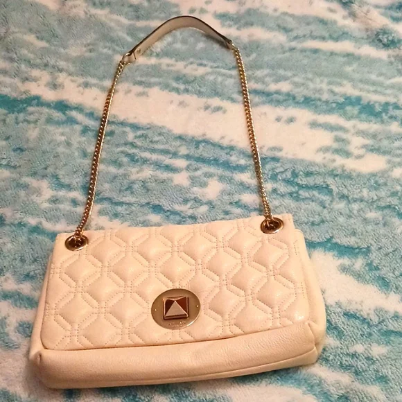 Kate Spade Elegant White Quilted Chain Shoulder Bag - Picture 2 of 5